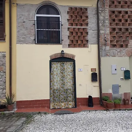 Tatil Evi Casa Di Nonno Gio Vecchiano